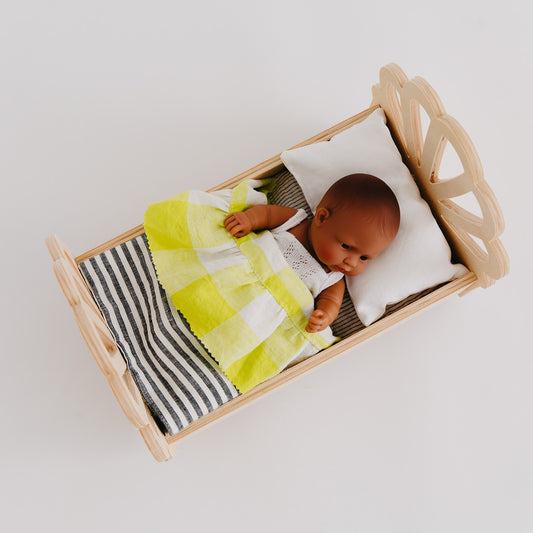 Shell Rocking Cradle