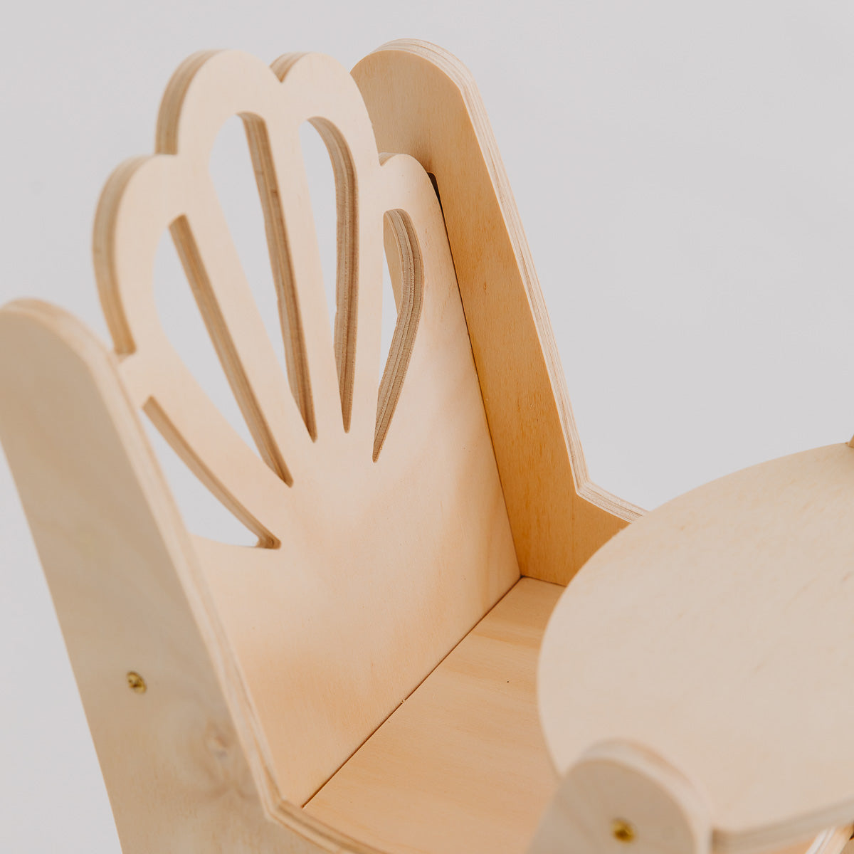 Shell Dolls High Chair