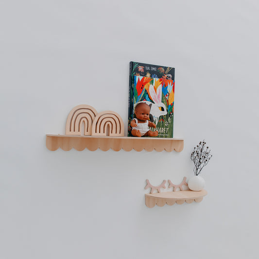 Scalloped Willow Shelves